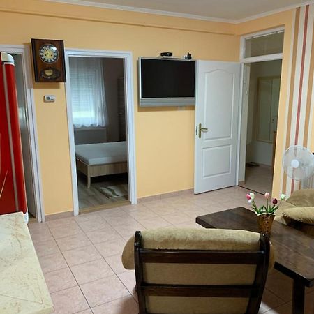 Villa Eoetvoes Vendeghaz Hajdúszoboszló Exterior foto